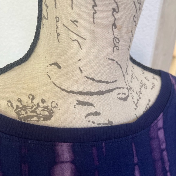 Juicy Couture size XL top with cold shoulder. - Picture 2 of 4